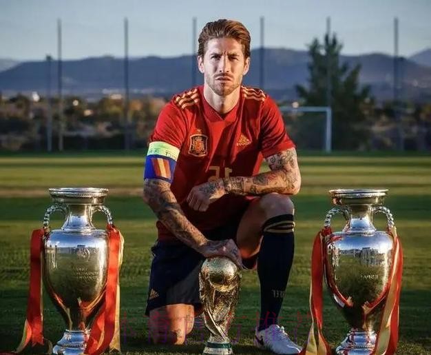 法国足球票选拉莫斯是否是第一 本人转发:自豪 法国足球票选拉莫斯是否是第一 本人转发:自豪