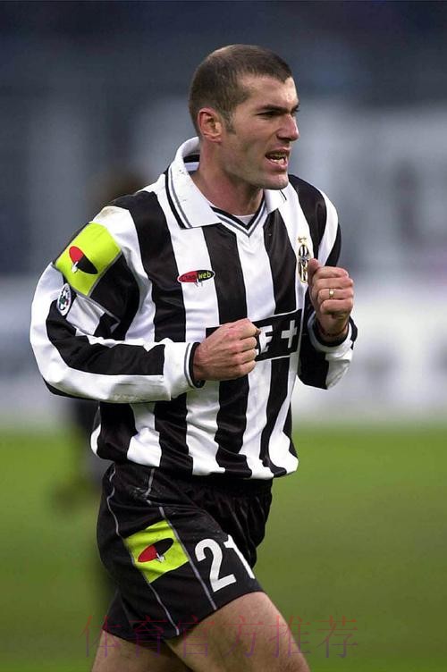 齐达内:我没有考虑未来 阿扎尔不会去做手术 齐达内:我没有考虑未来 阿扎尔不会去做手术